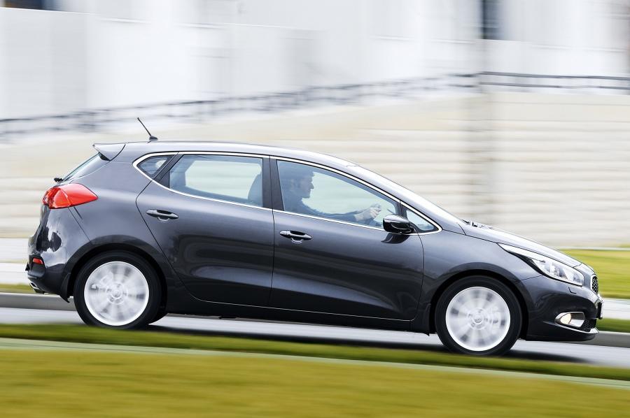  Kia cee&rsquo;d 2012 года  (фото 11 из 72)